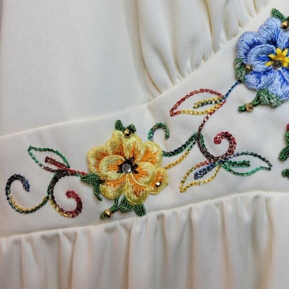 Vintage handmade deep plunging v neck halter  floral embroidered dress white XS - Picture 4 of 8